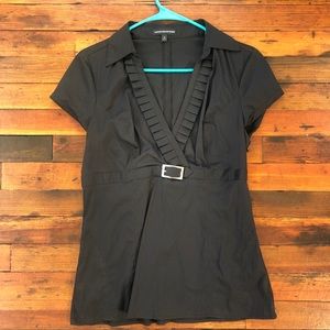 Black Buckle Express Top, Size M